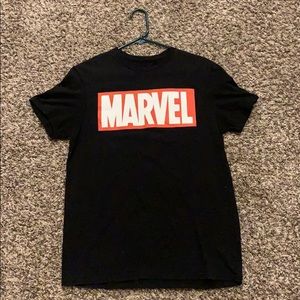 Medium short sleeve marvel box logo tee